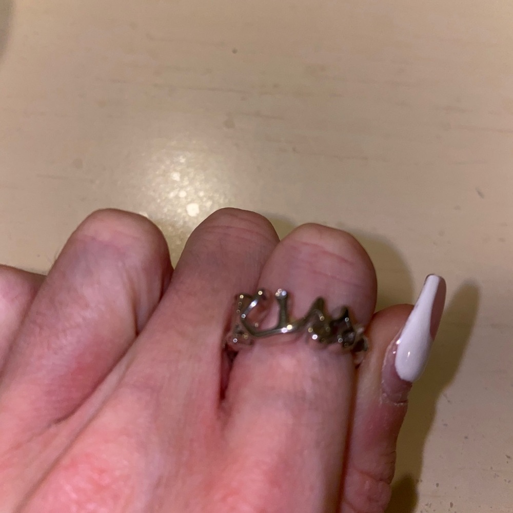 Kiss Ring